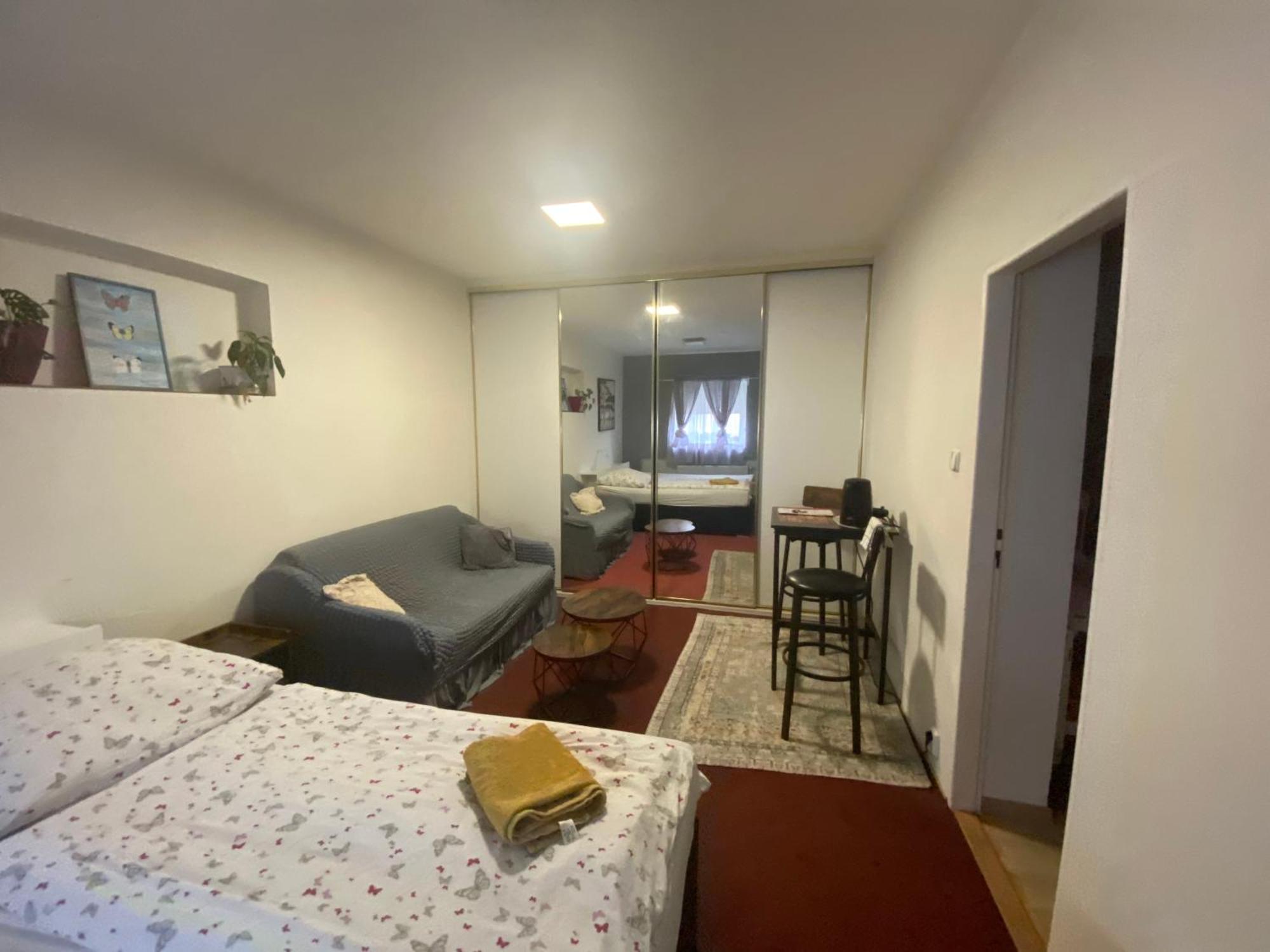 Homestay U Hanky Zdiby Екстериор снимка
