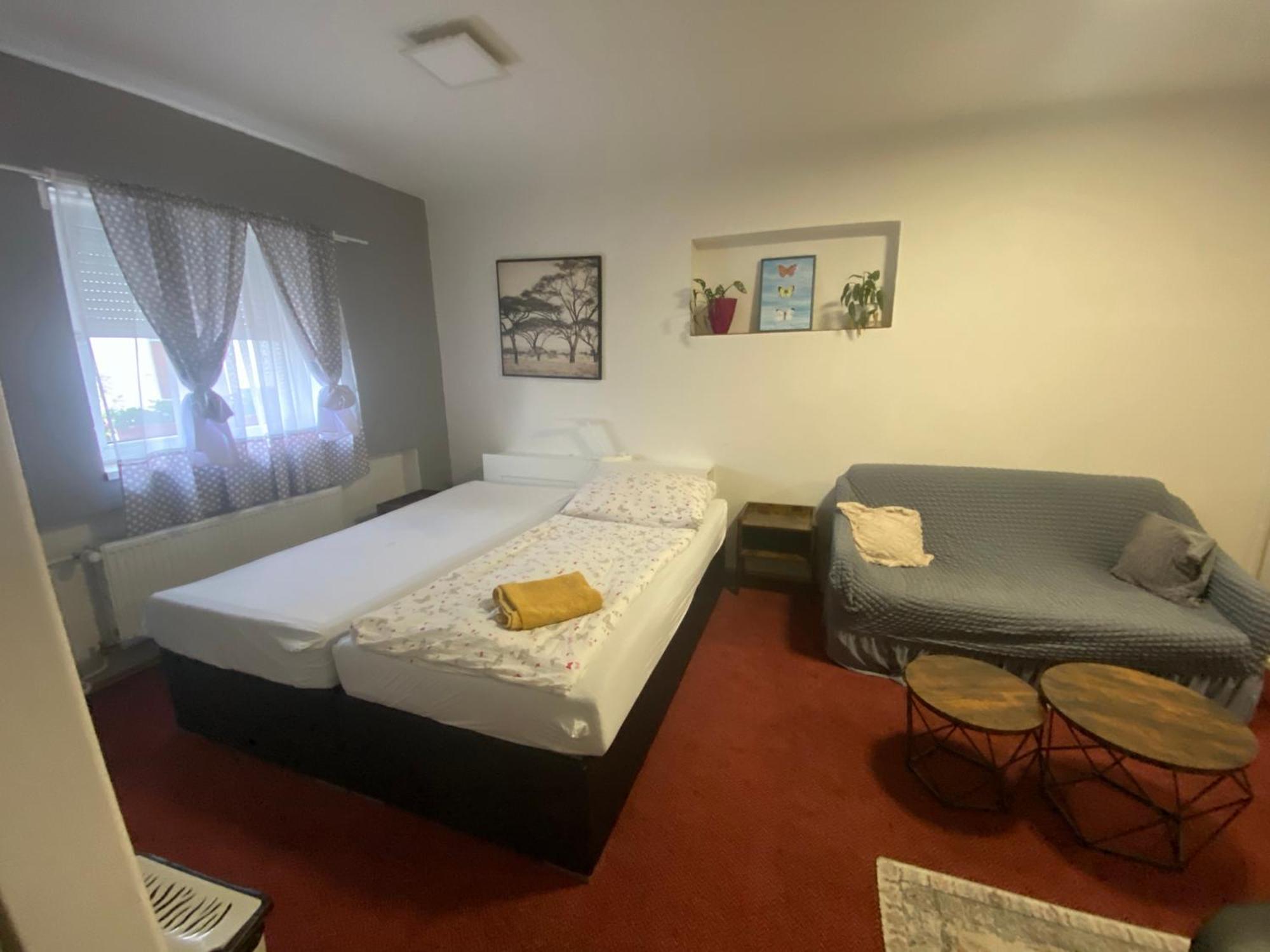 Homestay U Hanky Zdiby Екстериор снимка