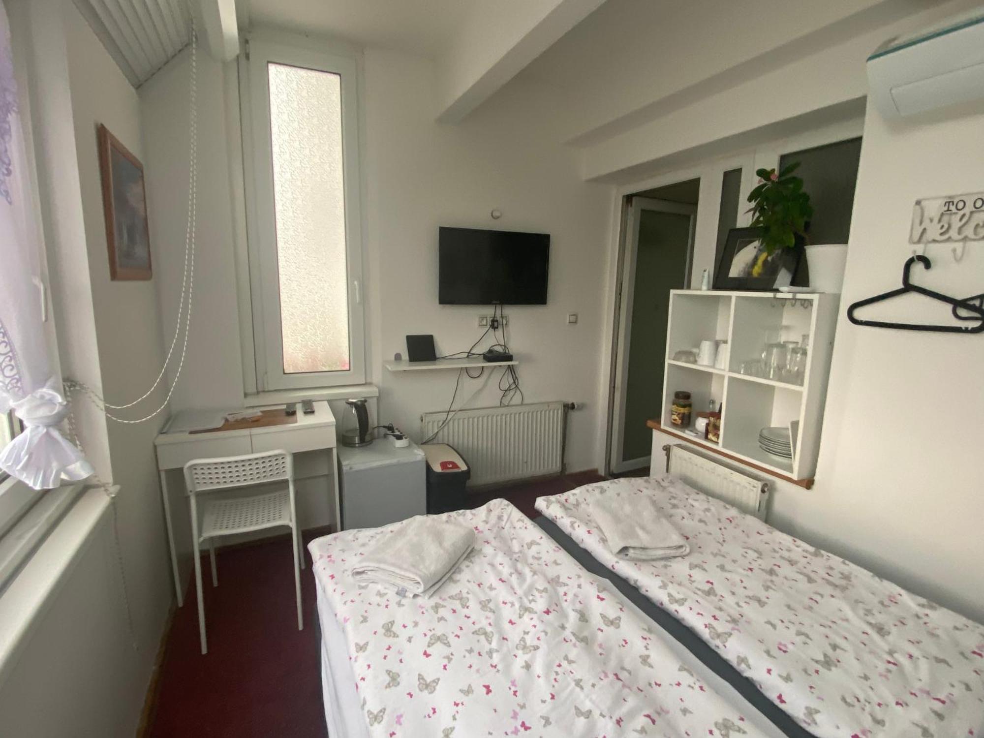 Homestay U Hanky Zdiby Екстериор снимка