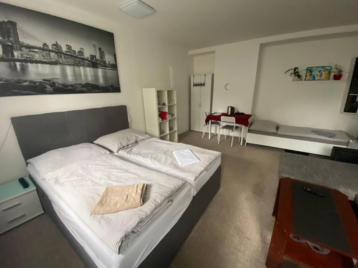 Homestay U Hanky Zdiby Екстериор снимка