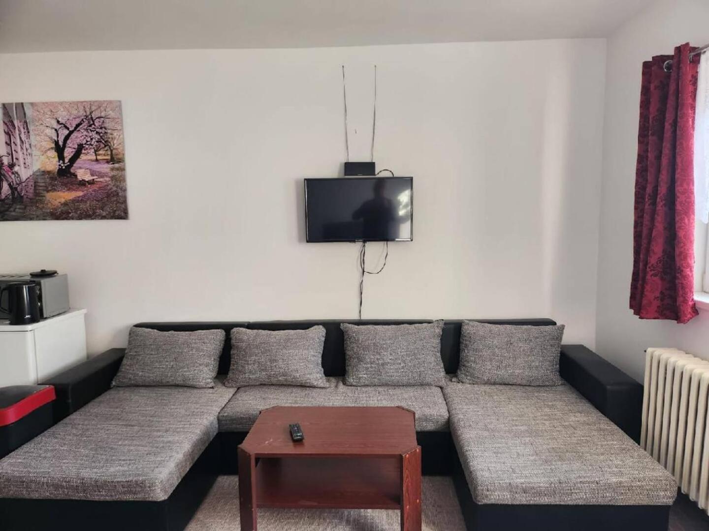 Homestay U Hanky Zdiby Екстериор снимка